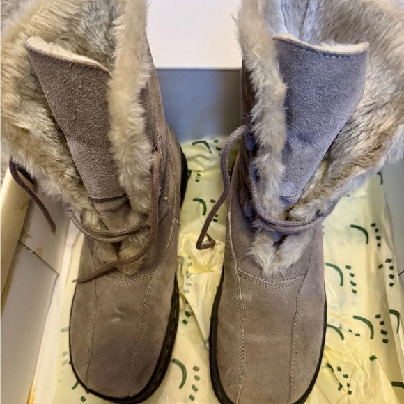 BareTraps Shoes - Bare Trap Women's Taupe Gray Faux Fur-Lined Boots Sz 6